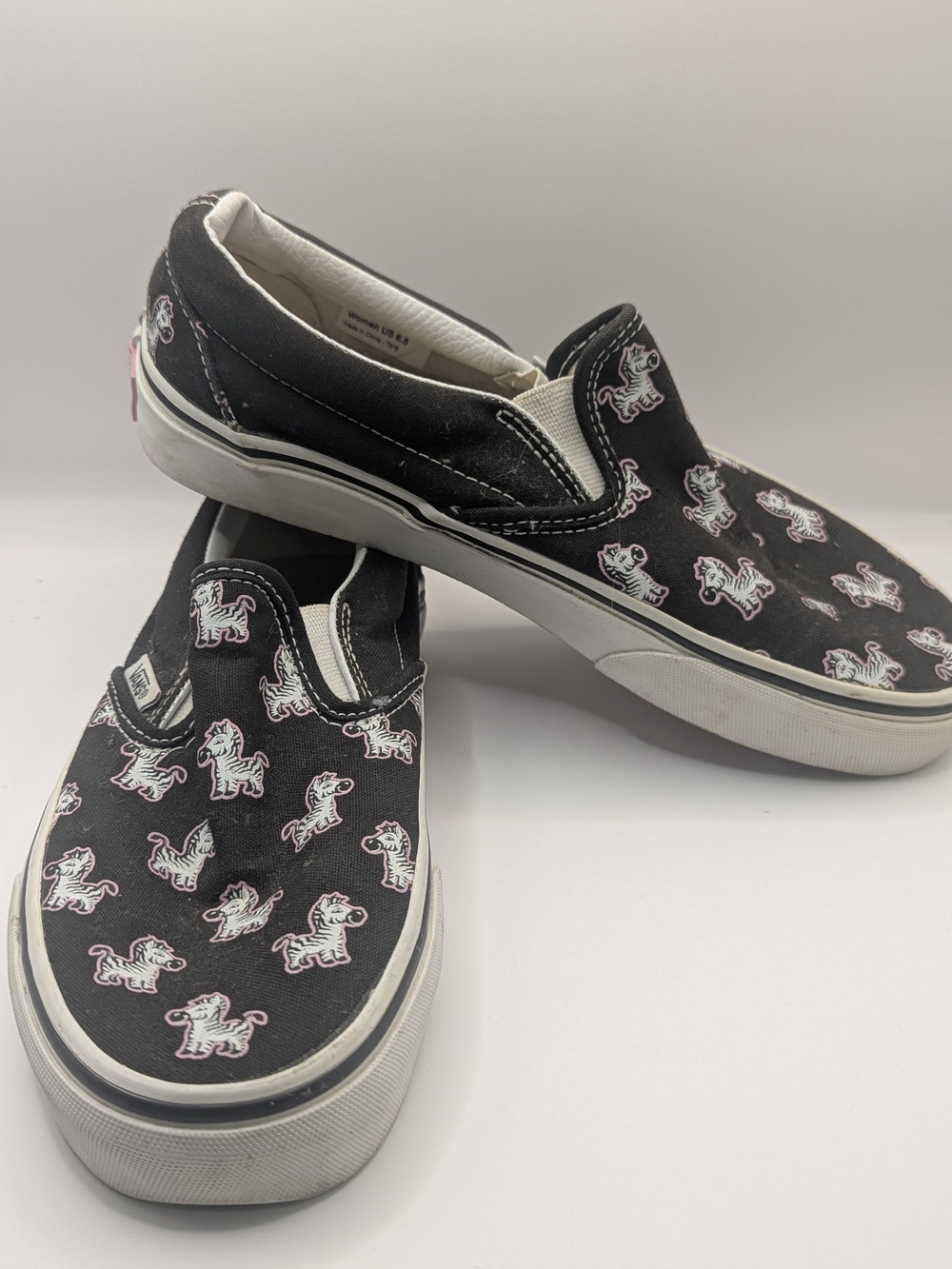 Vans Kids Slip-On Shoes in Black with Unicorn Print
